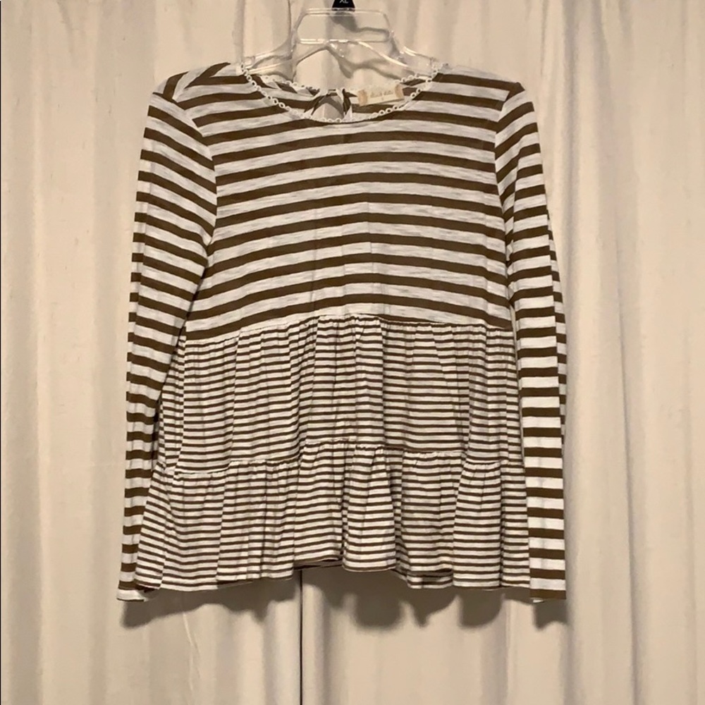 Cute long sleeve shirt
